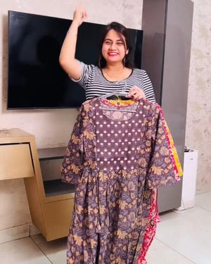 Maternity, worn by a ClothyCorp customer