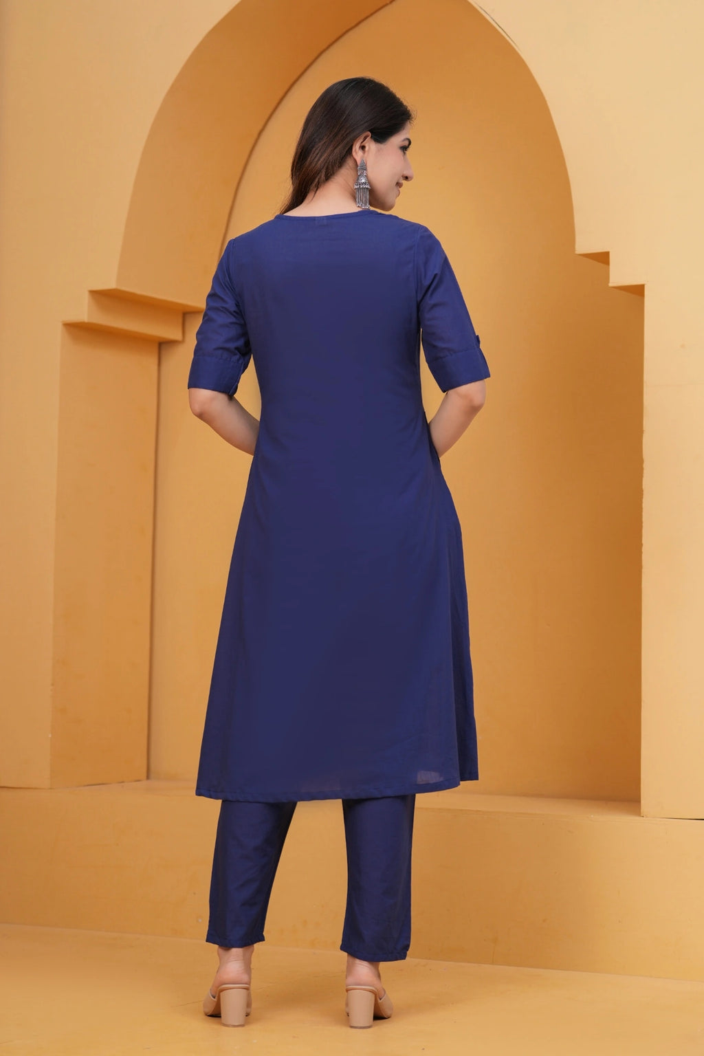 Women’s Navy Blue Cotton Kurti with Pant | Leaf Applique Design | Daily Wear Ethnic Set