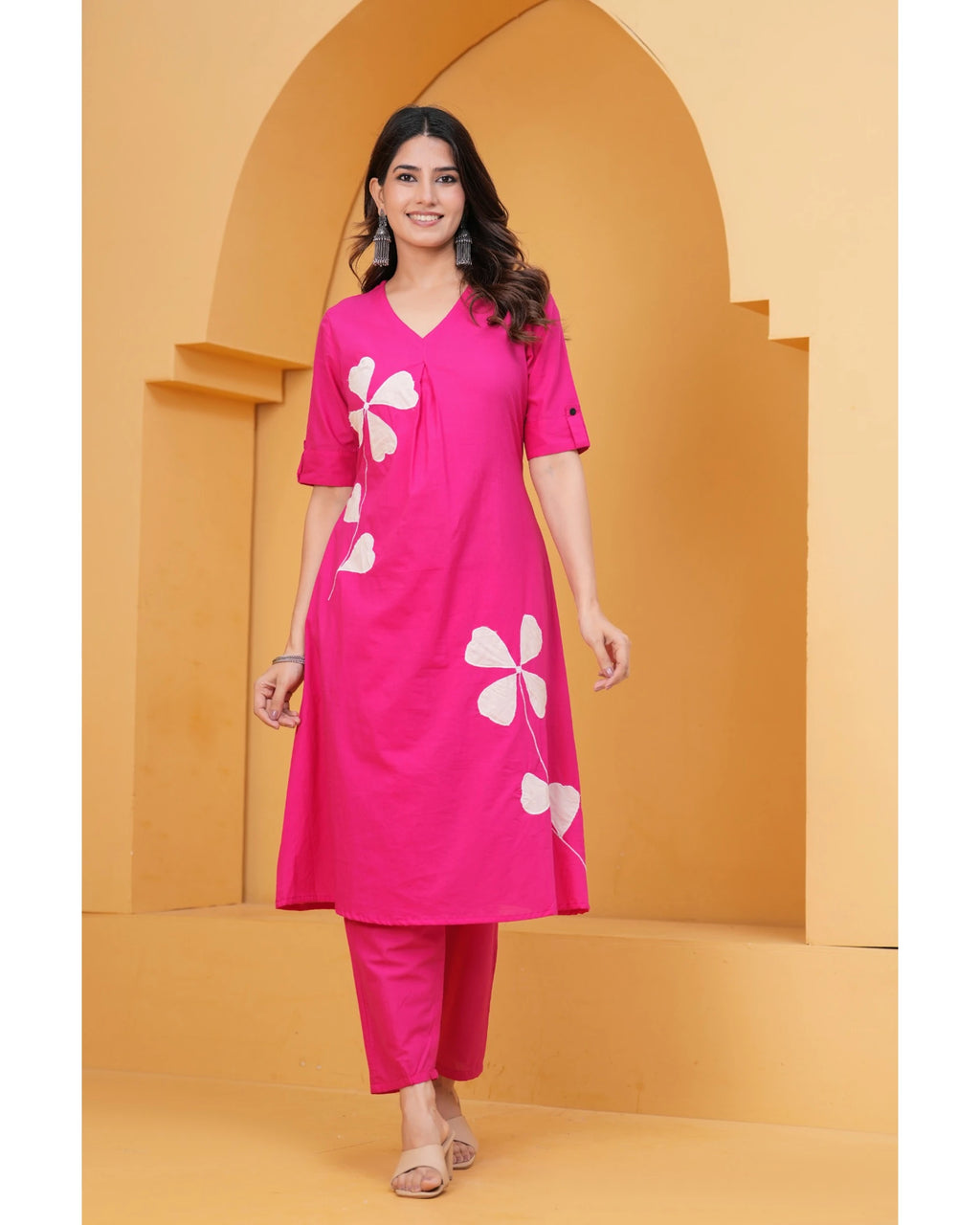Women’s Pink Cotton Kurti & Pant Set | White Leaf Applique | Daily Wear Ethnic Set