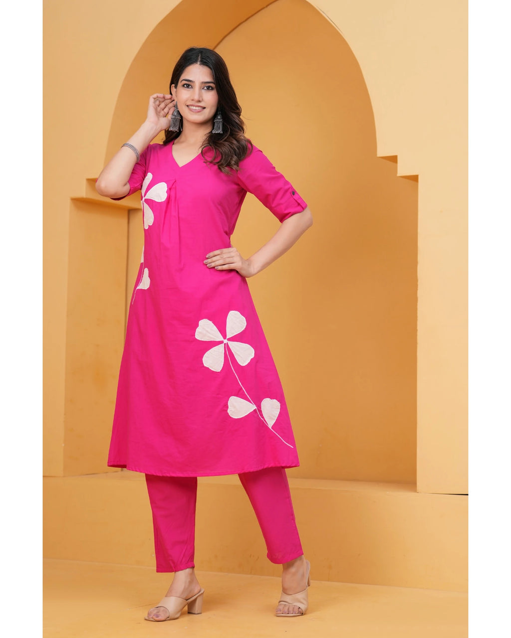 Women’s Pink Cotton Kurti & Pant Set | White Leaf Applique | Daily Wear Ethnic Set