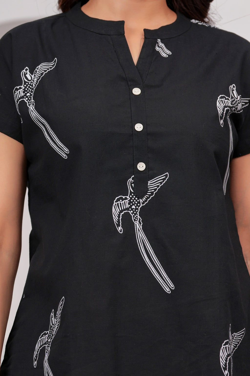Clothycorp Black Bird Printed Night Suit for Women