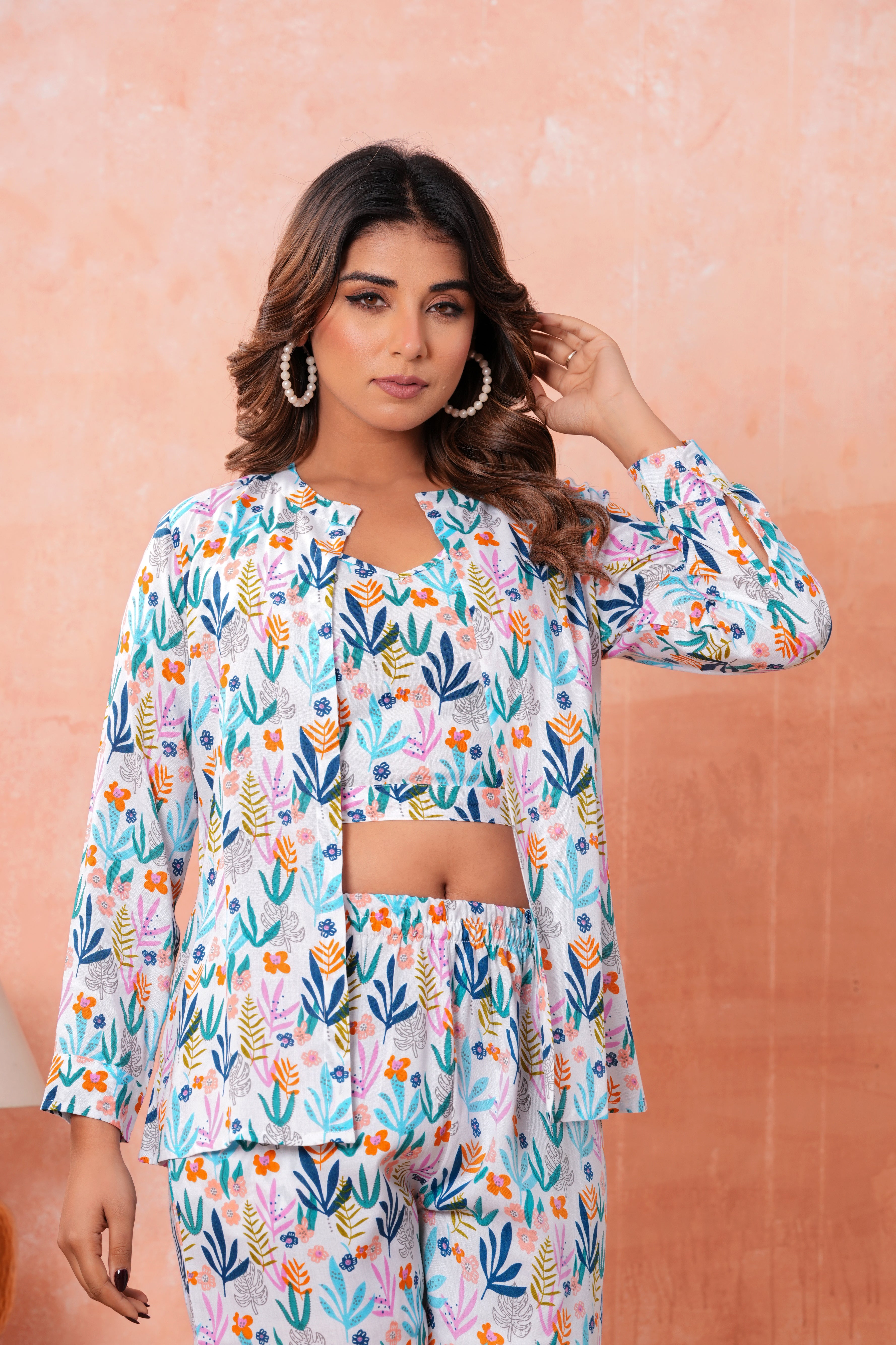 Women’s White Multicolour Floral Rayon Co-Ord Set with Crop Top & Jacket