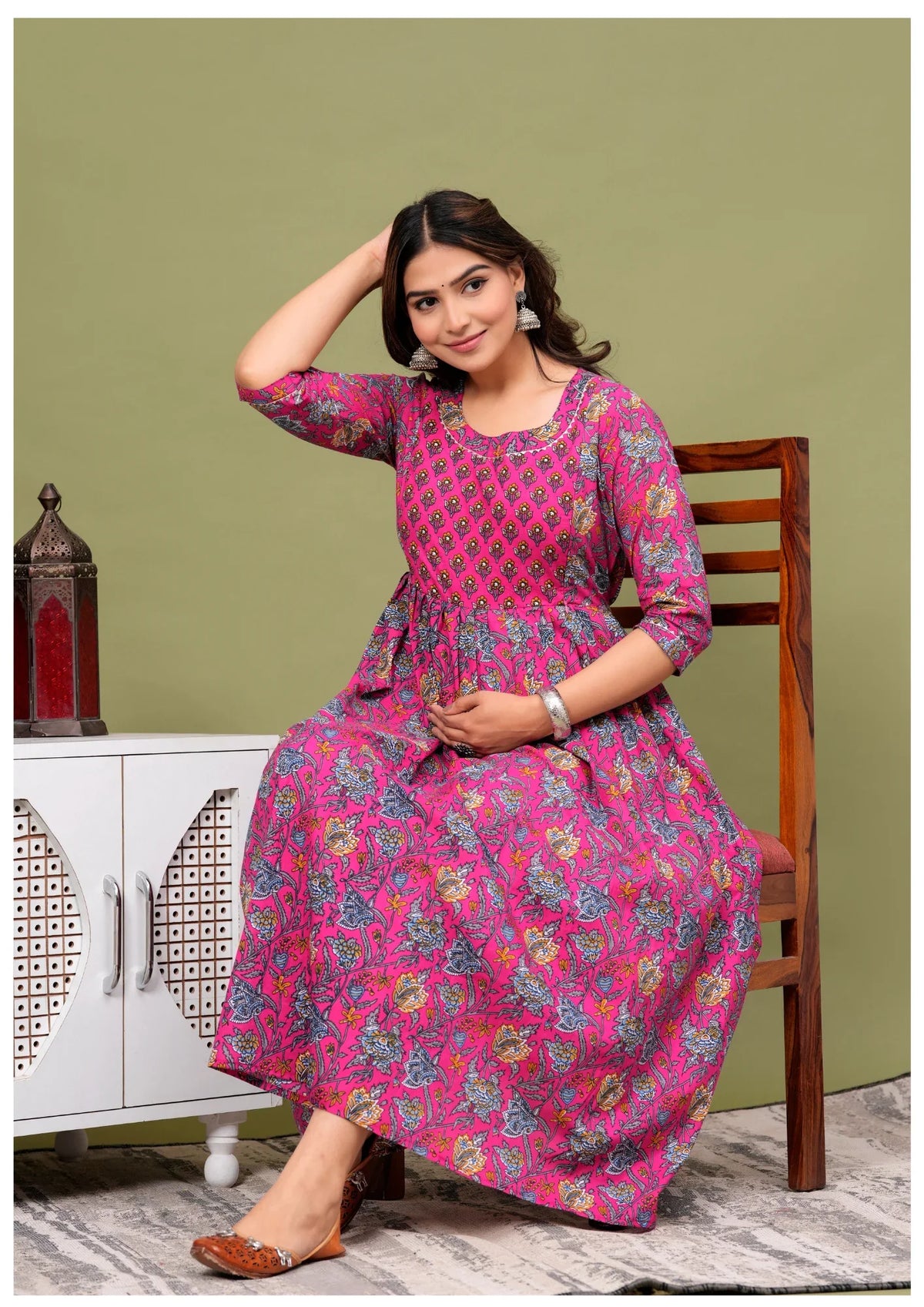 Elegant Pink Floral Maternity & Nursing Maxi Gown with Feeding Zip