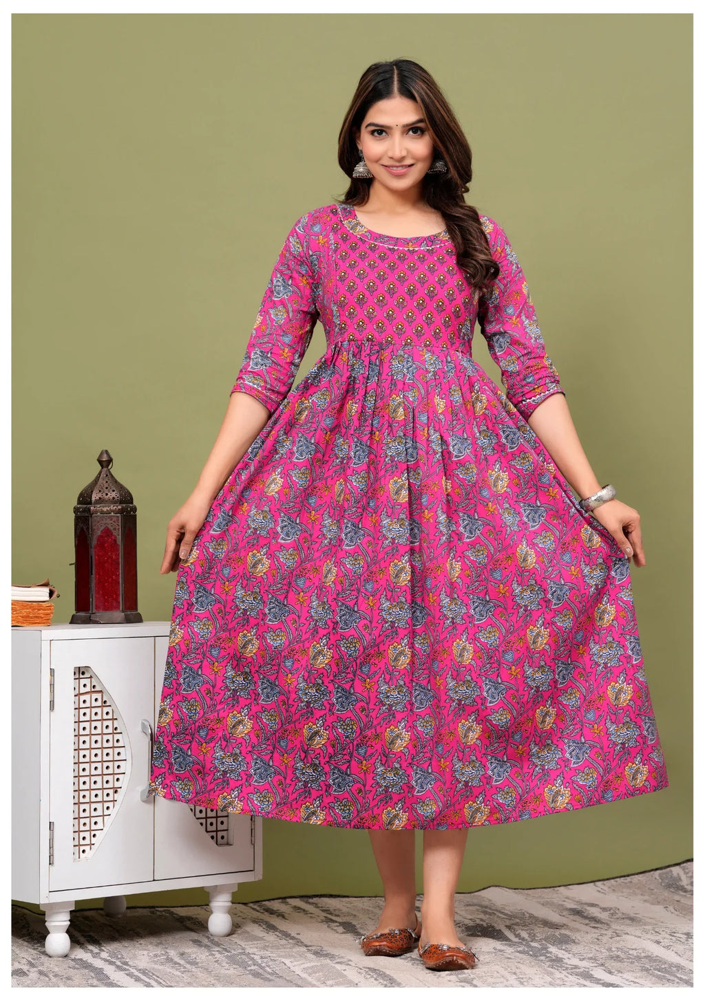 Elegant Pink Floral Maternity & Nursing Maxi Gown with Feeding Zip