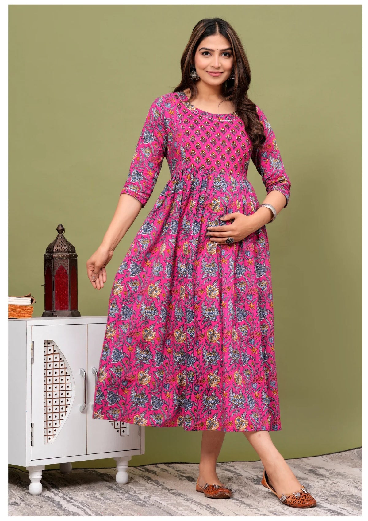 Elegant Pink Floral Maternity & Nursing Maxi Gown with Feeding Zip