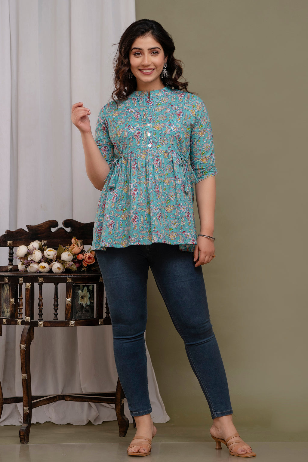 "Casual Printed Cotton Short Kurti Top with Button Front – Blue"