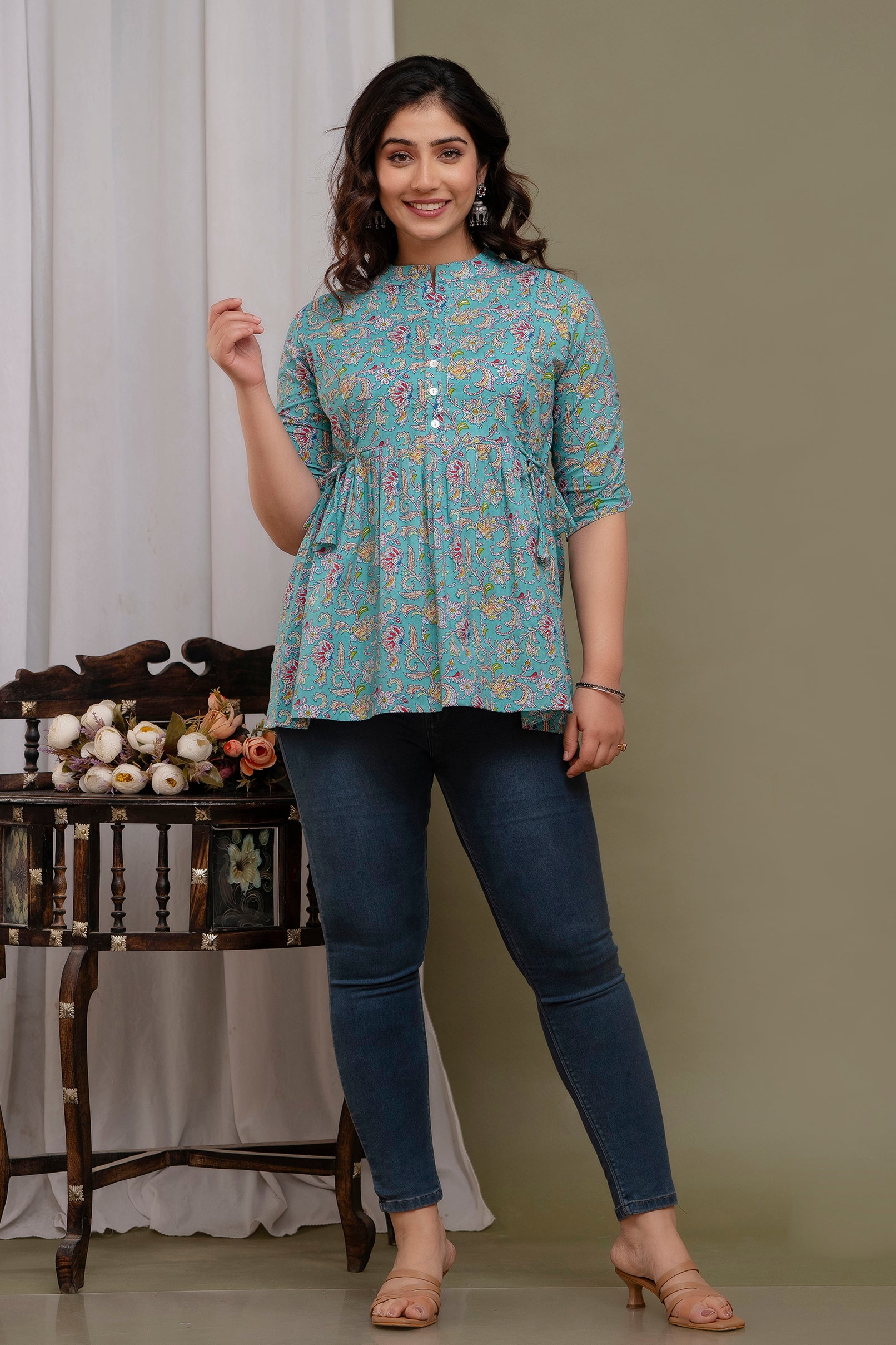 "Casual Printed Cotton Short Kurti Top with Button Front – Blue"