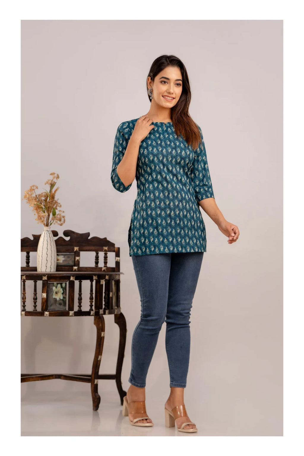 Women Teal Blue Printed Cotton Kurti