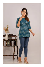 Women Teal Blue Printed Cotton Kurti