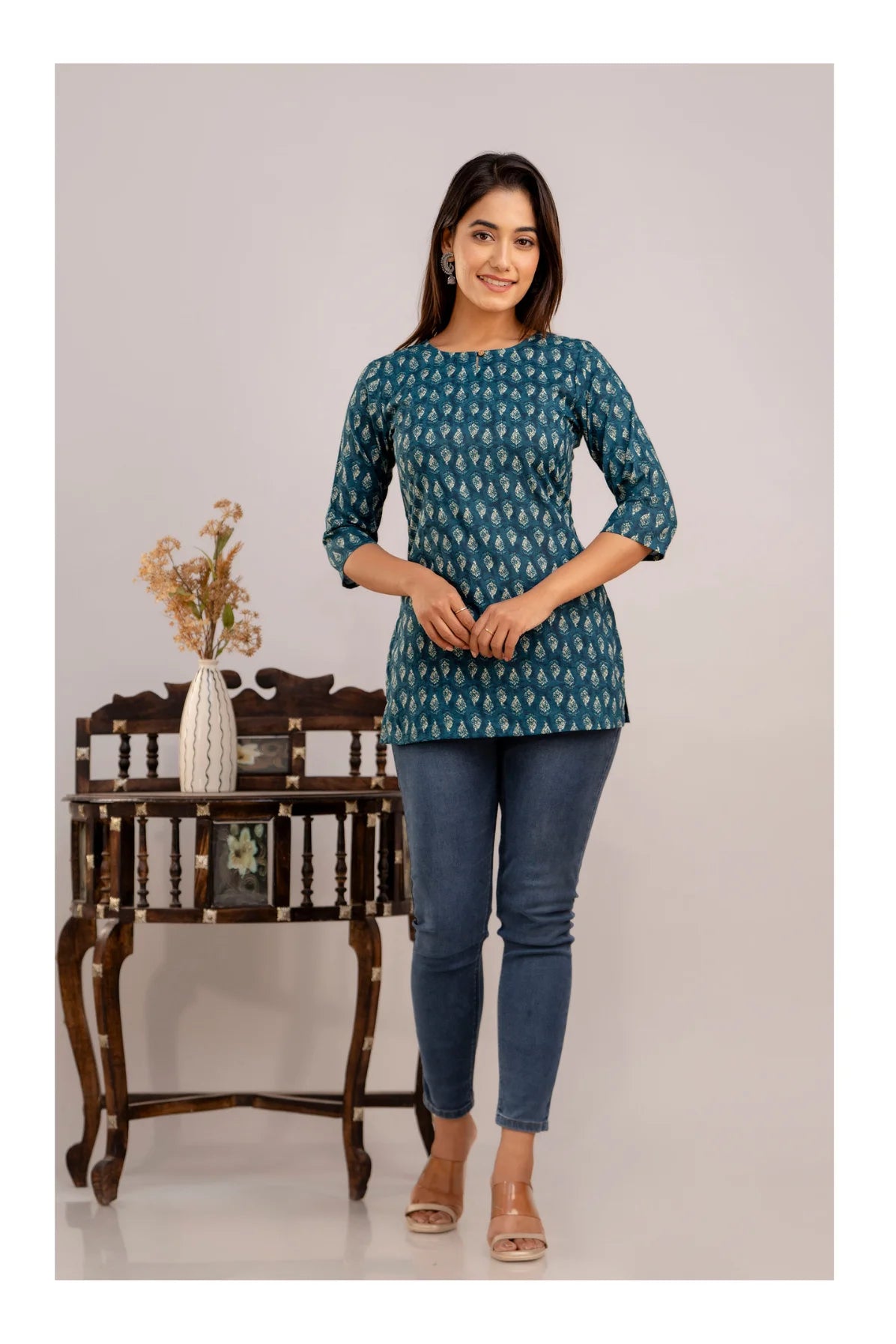 Women Teal Blue Printed Cotton Kurti