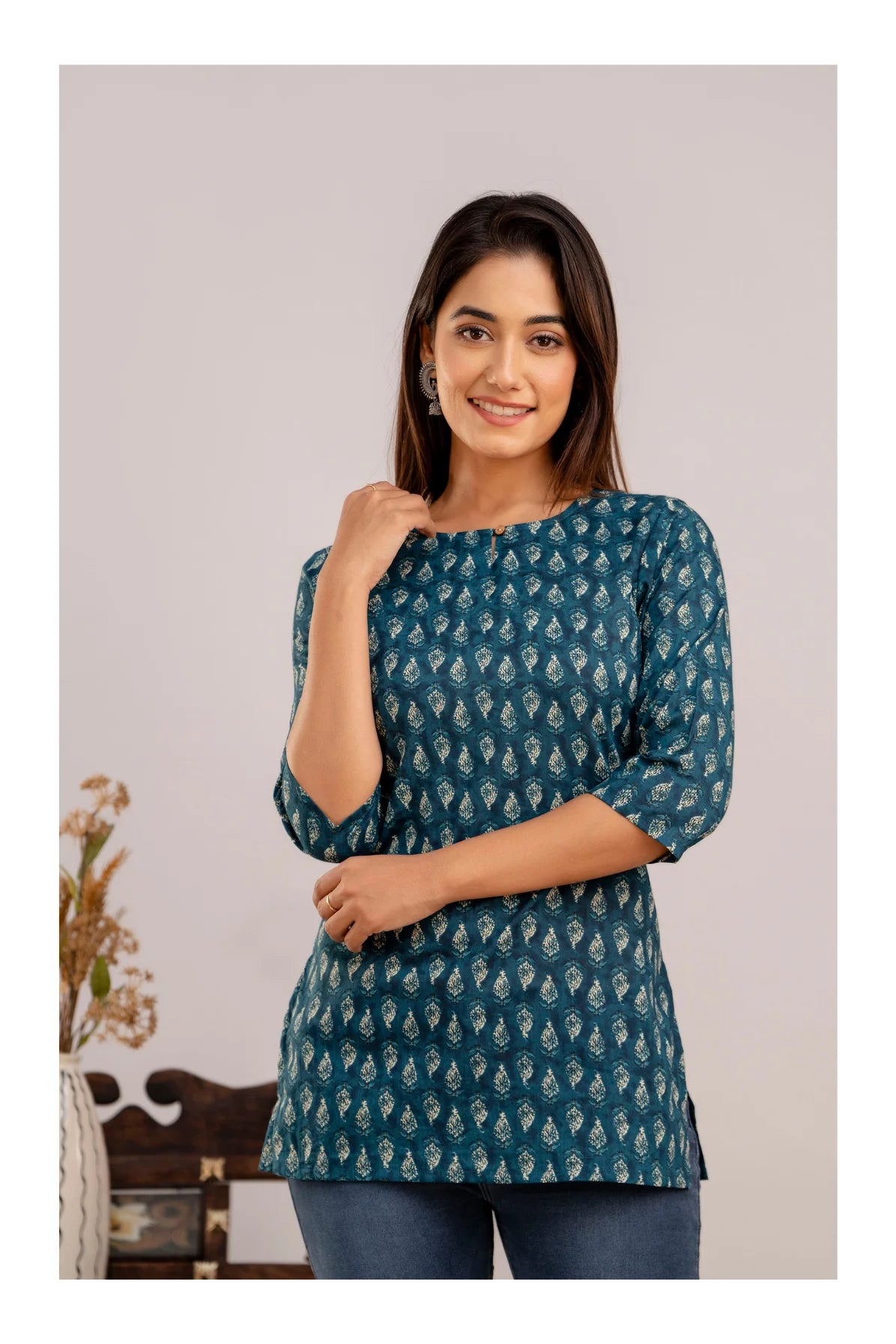 Women Teal Blue Printed Cotton Kurti