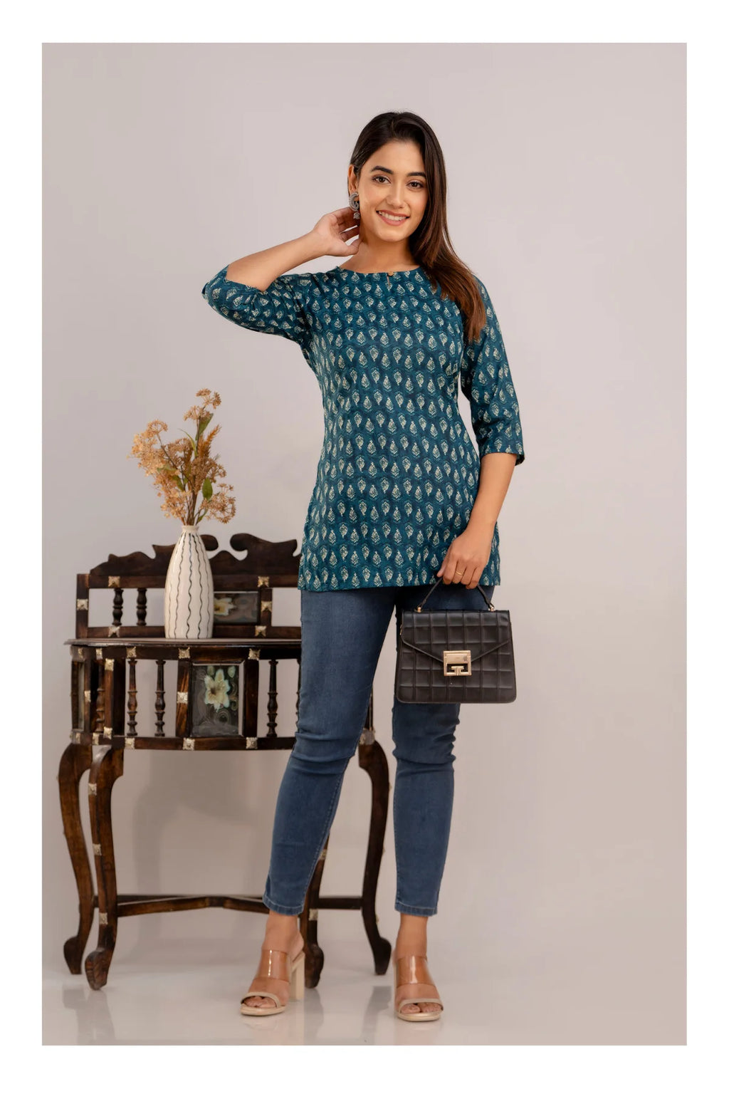 Women Teal Blue Printed Cotton Kurti
