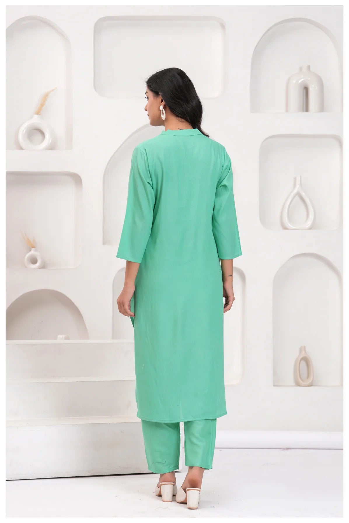Mint Green Rayon Kurta Pant Co-Ord Set with White Bird & Leaf Print