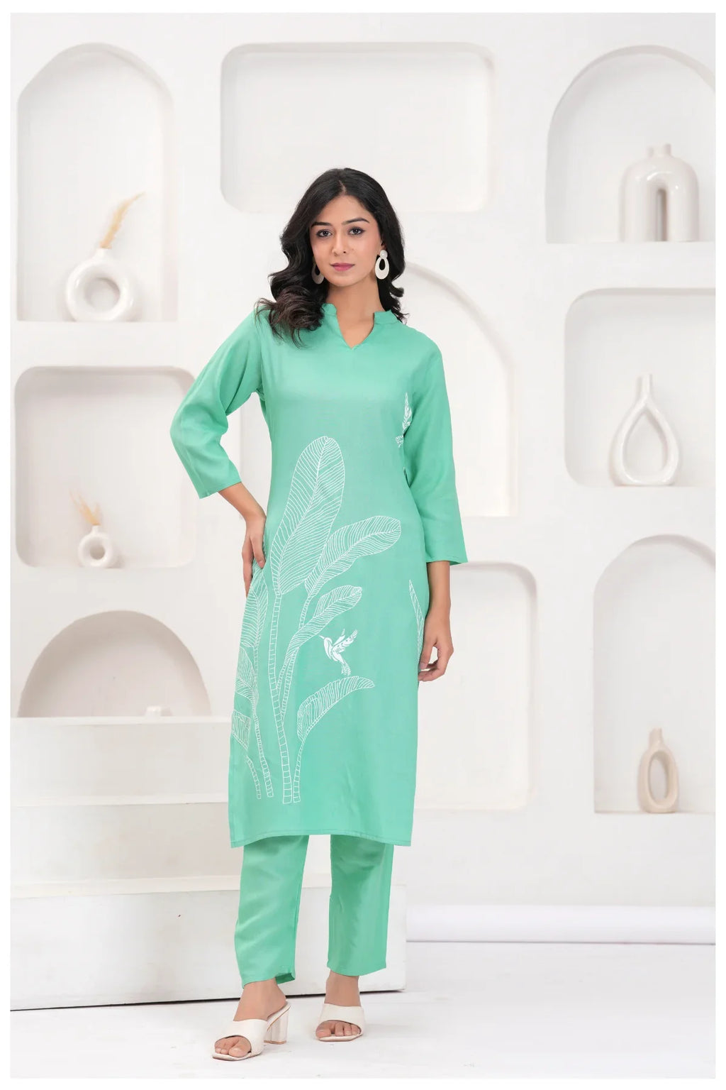 Mint Green Rayon Kurta Pant Co-Ord Set with White Bird & Leaf Print