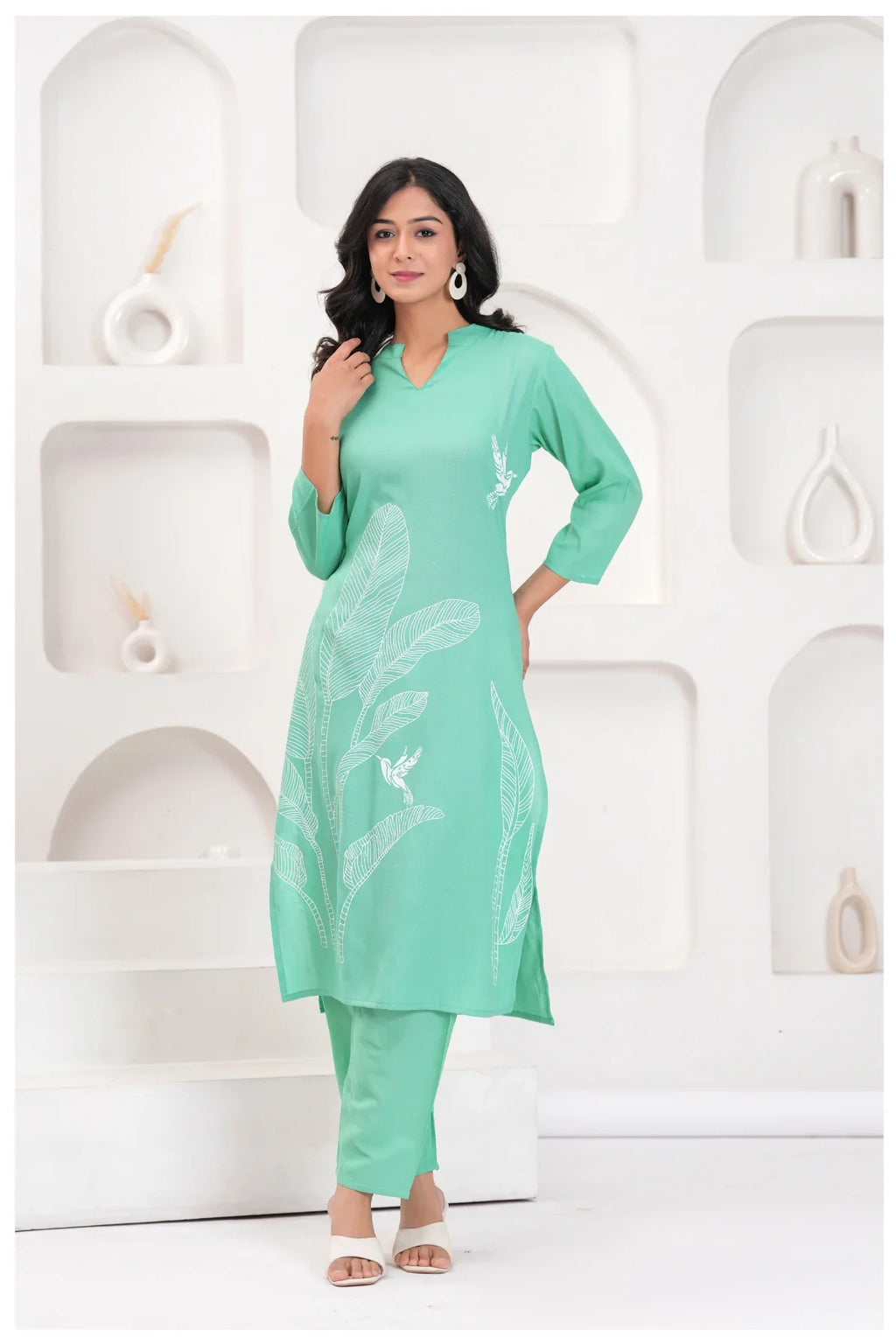 Mint Green Rayon Kurta Pant Co-Ord Set with White Bird & Leaf Print