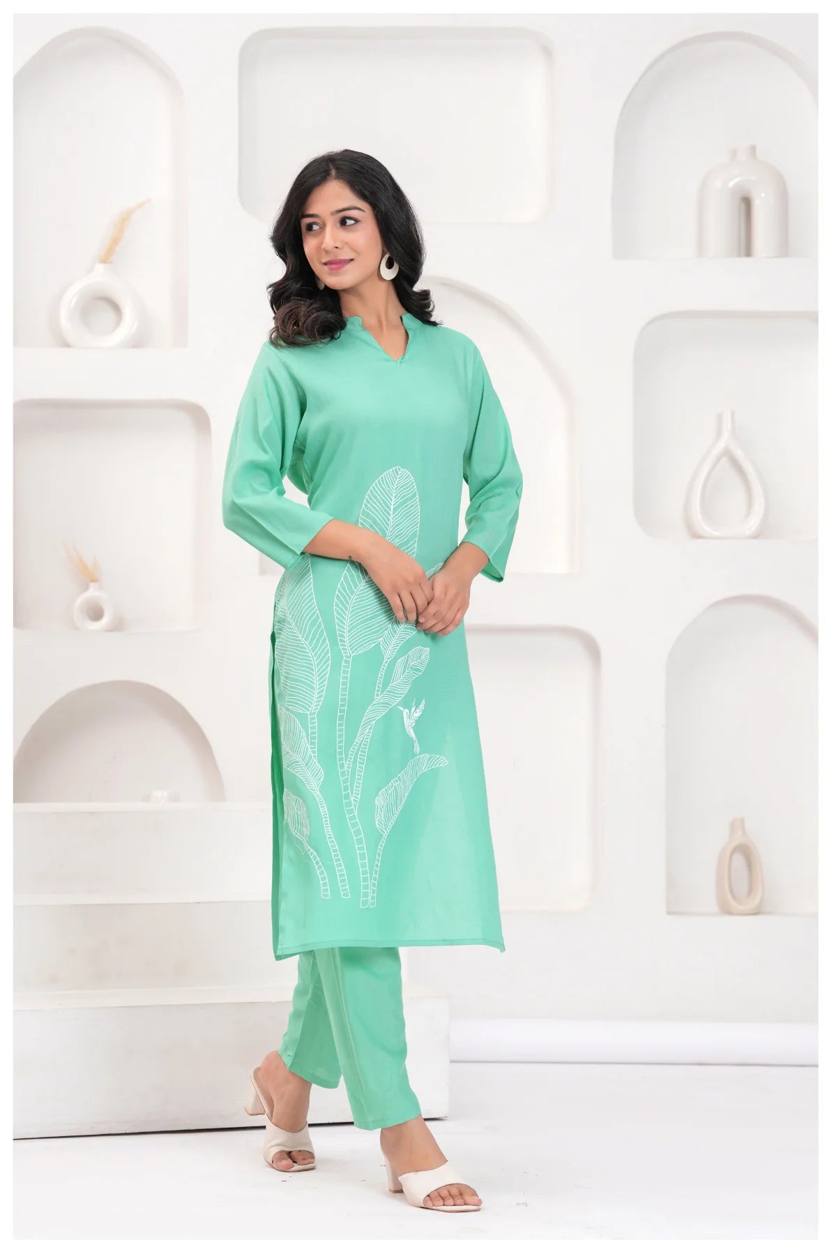 Mint Green Rayon Kurta Pant Co-Ord Set with White Bird & Leaf Print