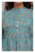 "Casual Printed Cotton Short Kurti Top with Button Front – Blue"