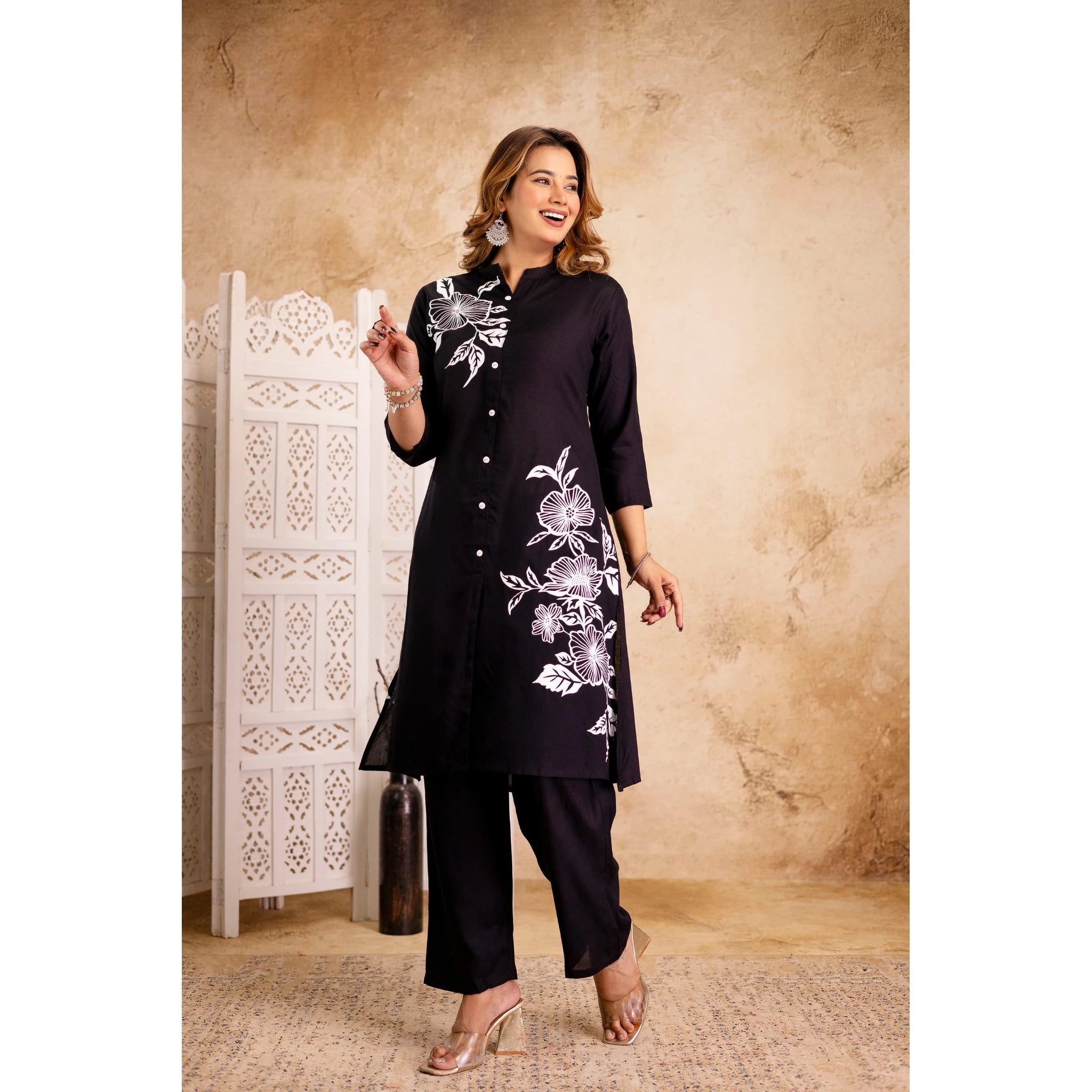 Black Floral Printed Rayon Kurta & Pant Set for Women